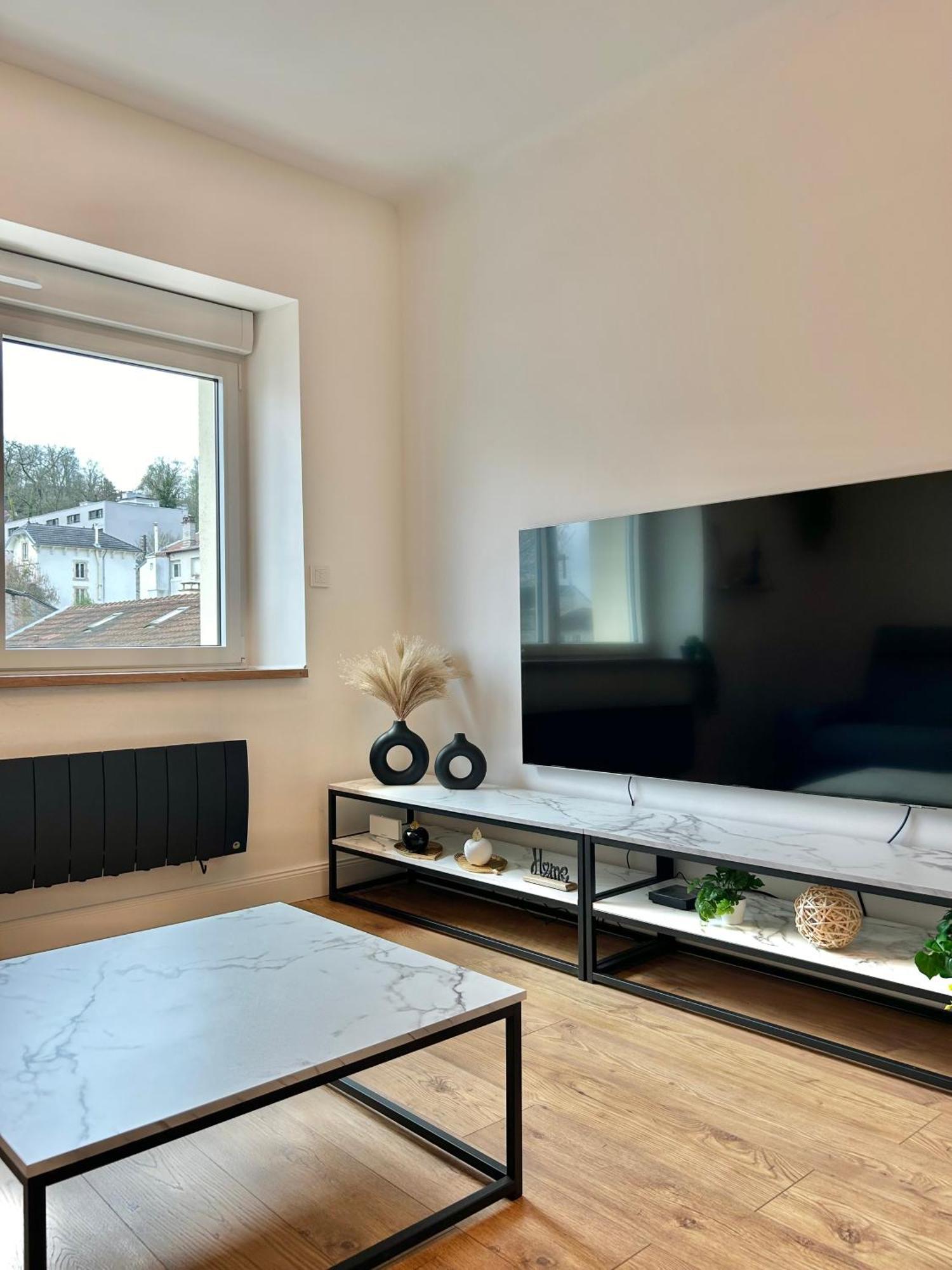 Le Chardon- Appartement 2Chambres- Avec Stationnement Nancy Eksteriør bilde